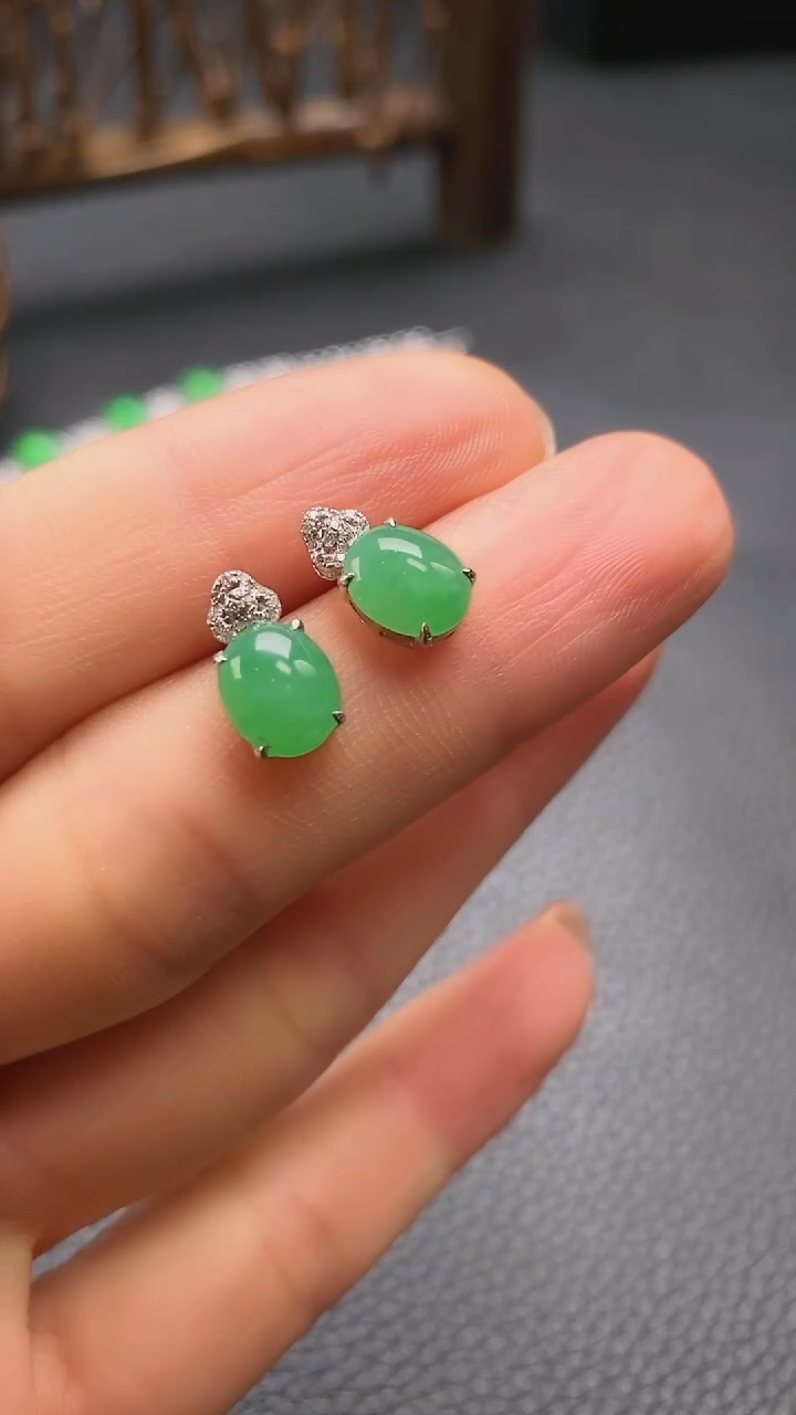 【闪购商品】翡翠耳钉18K金镶嵌耳钉