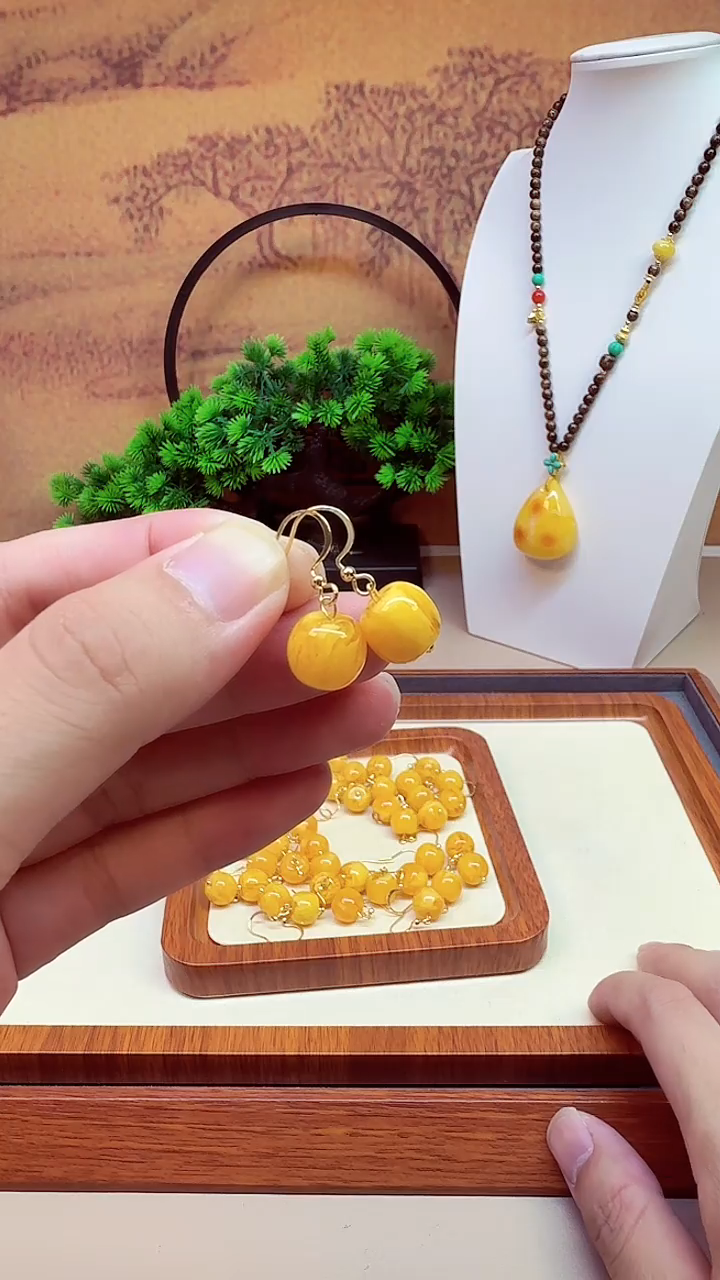 蜜蜡14K金镶嵌耳饰E01 