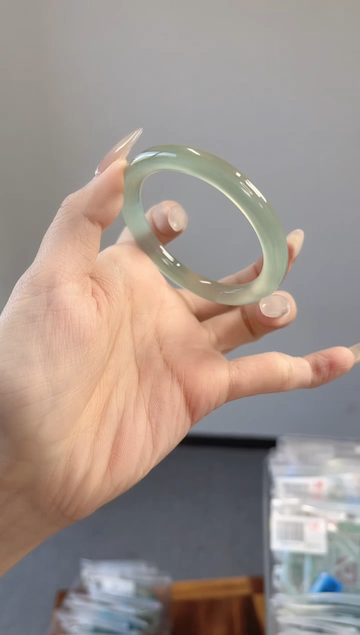 玛瑙/玉髓手镯未镶嵌52-53圈卡8