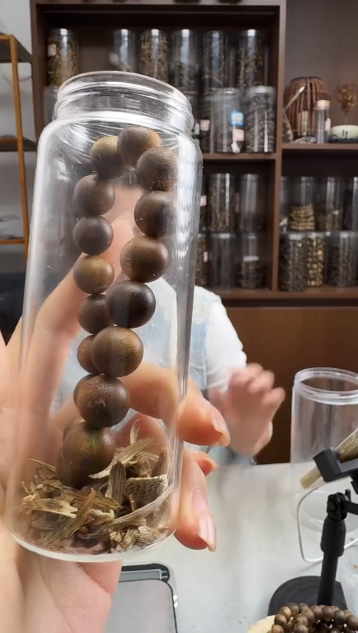 沉香沉香碎屑1.3黄油格圆静静沉香甄选多样性发一