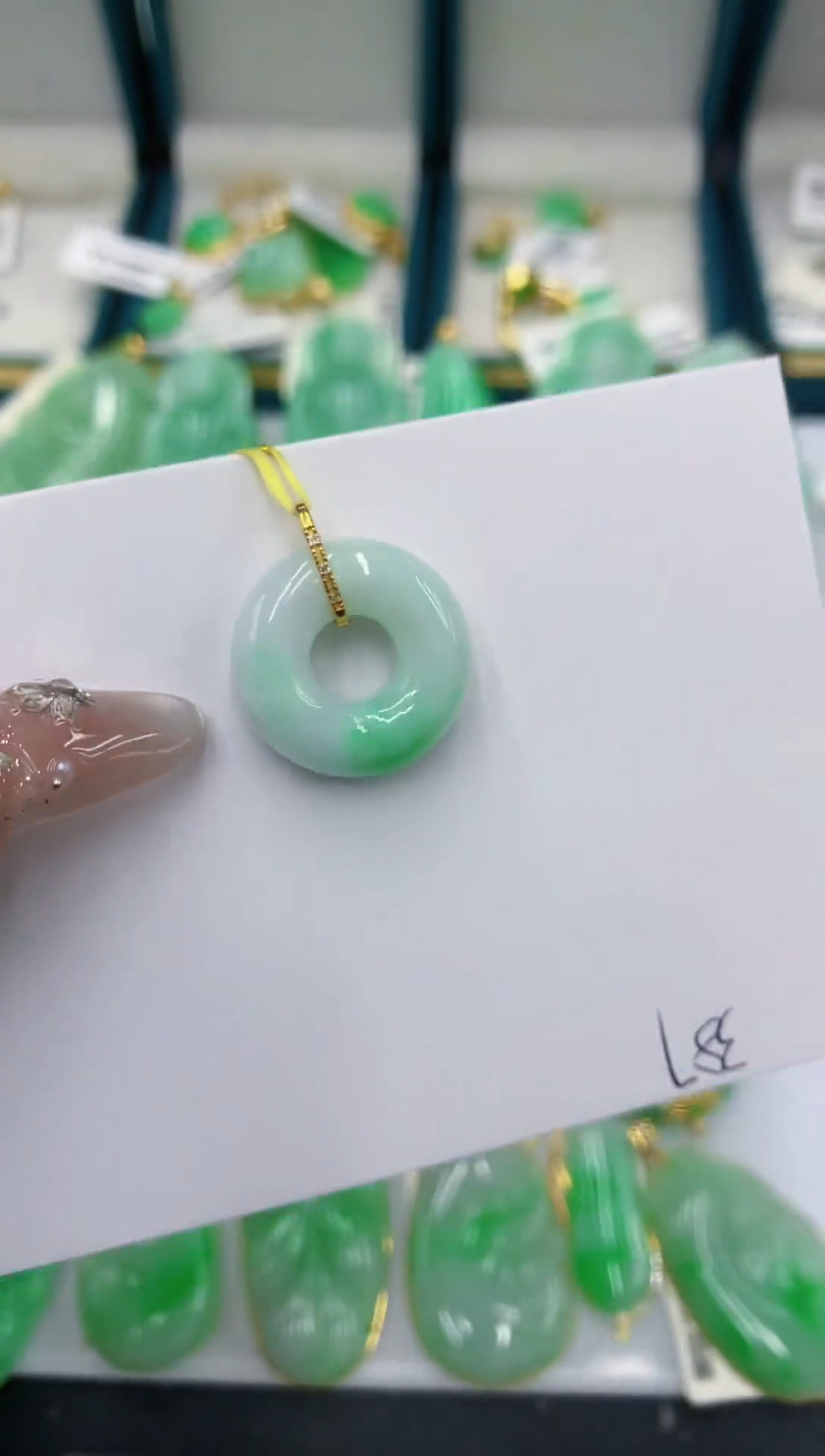 颈饰18K金镶嵌翡翠111111