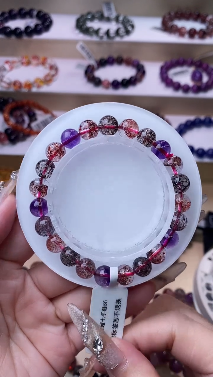 【闪购商品】水晶手链未镶嵌黑加仑超七8m+