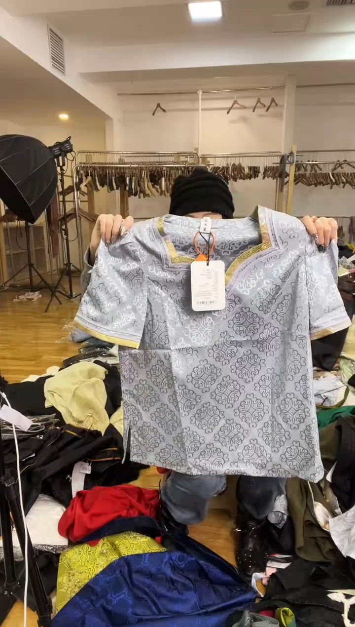 L码        105-115斤   半袖