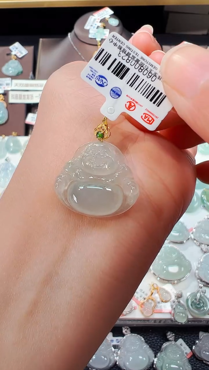 【闪购商品】翡翠吊坠(不含链)18K金镶嵌佛公吊坠823