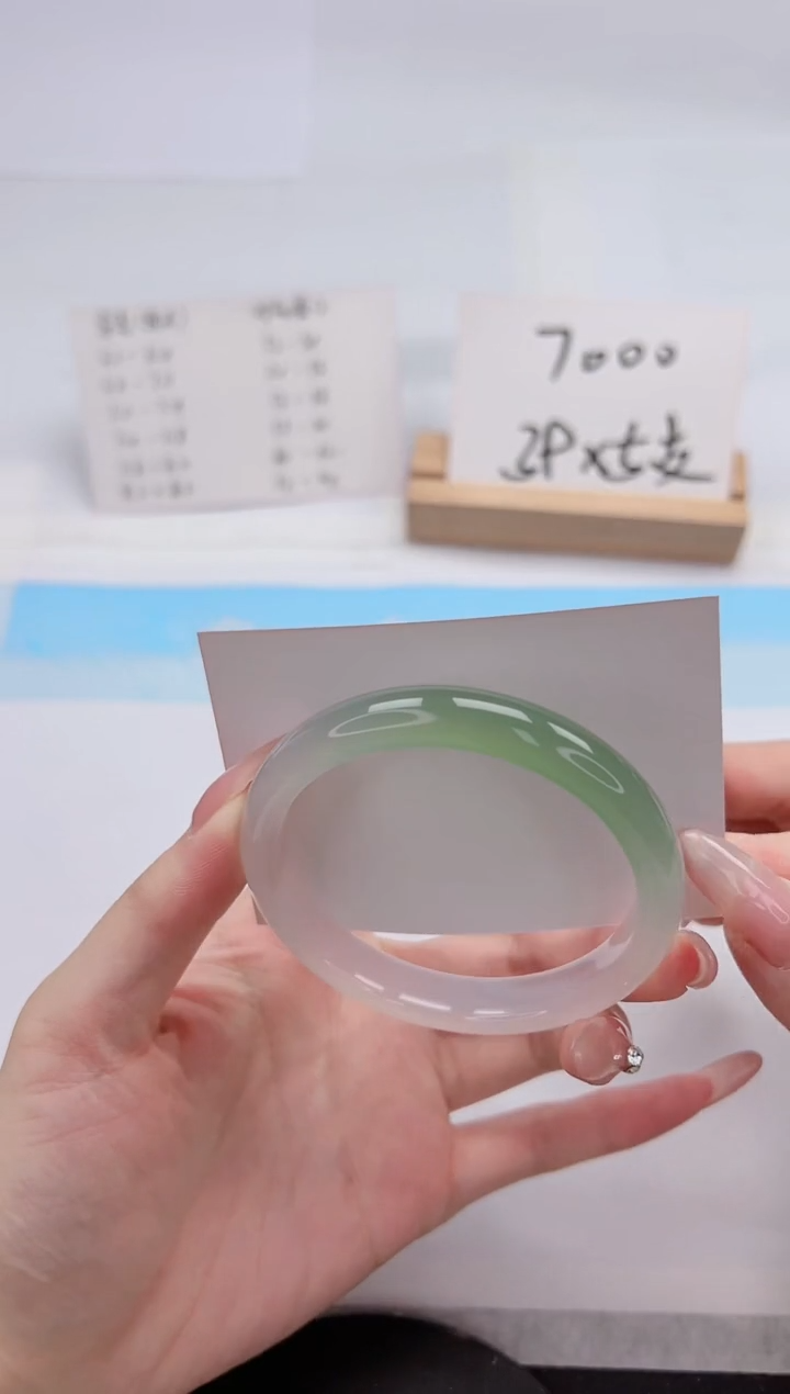 【闪购商品】石英质玉手镯未镶嵌114-58.5