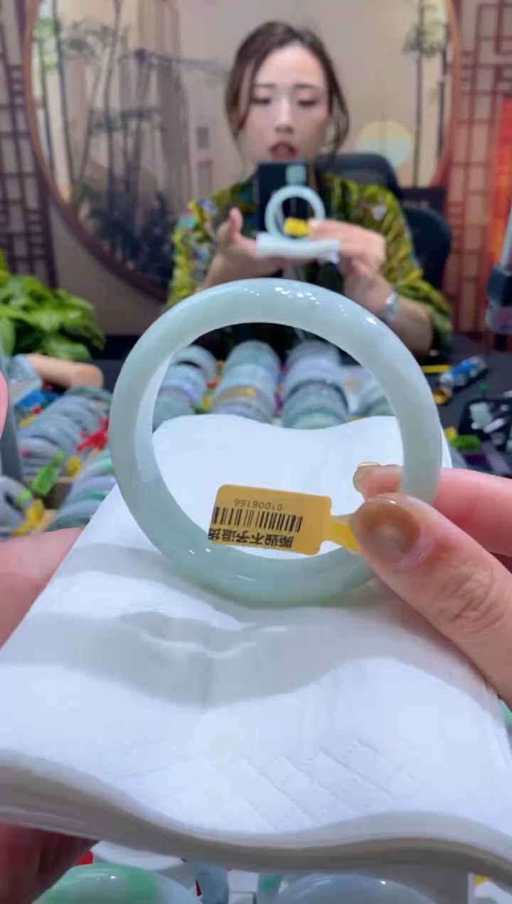 未镶嵌手镯翡翠000075357