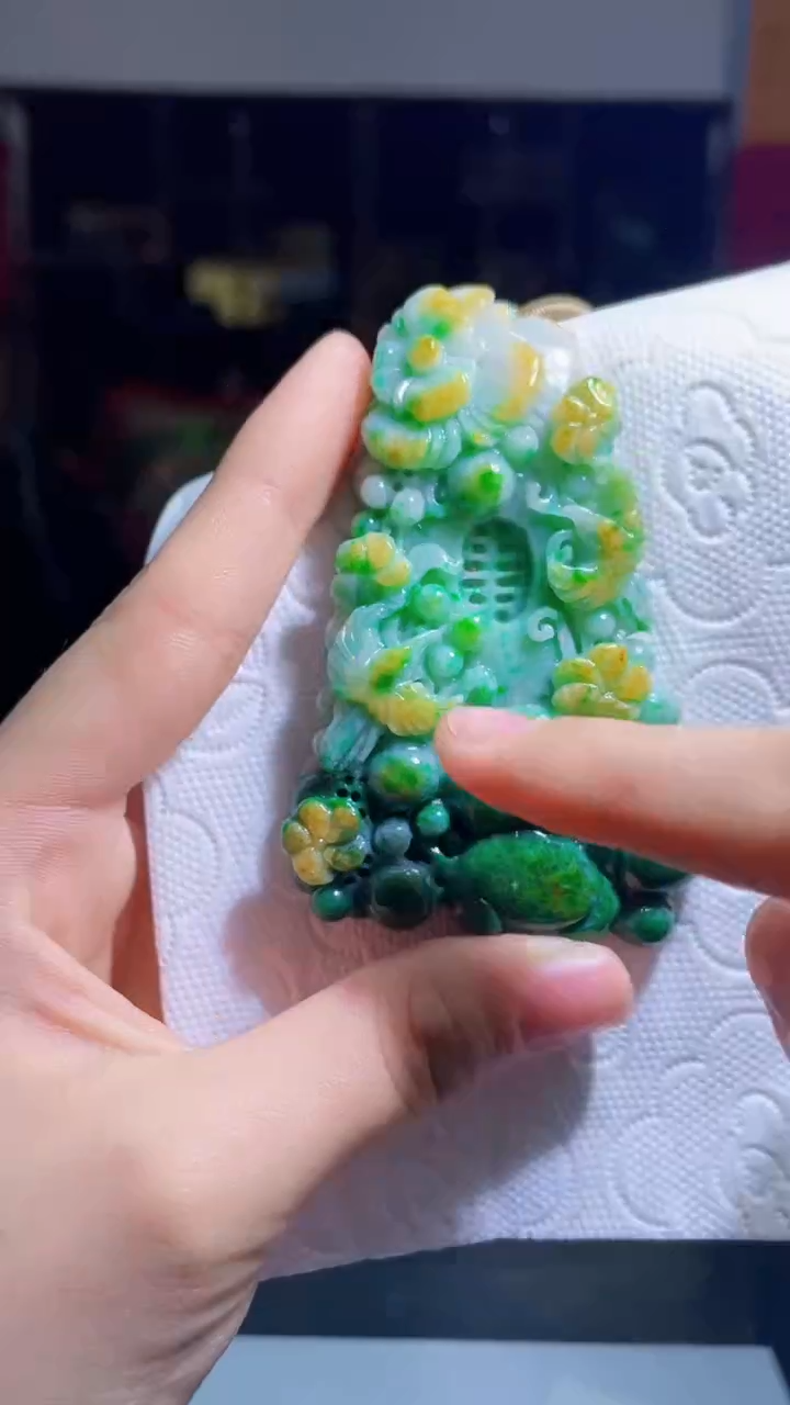 【闪购商品】翡翠吊坠(不含链)未镶嵌E61
