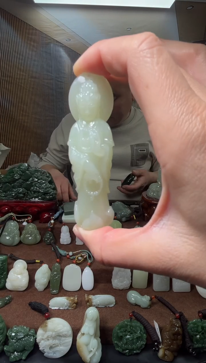 颈饰未镶嵌和田玉`