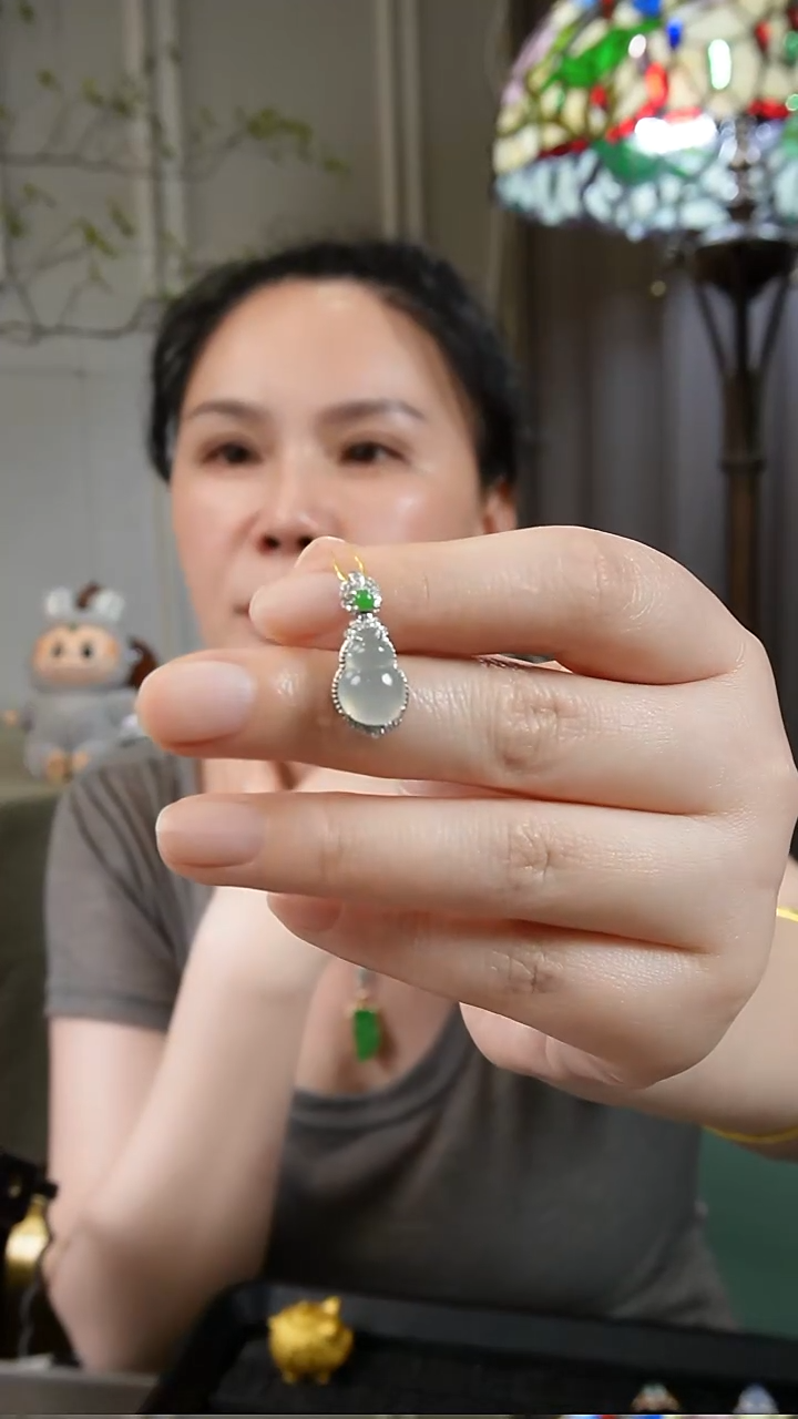 翡翠18K金镶嵌吊坠(不含链)天然缅甸翡翠吊坠