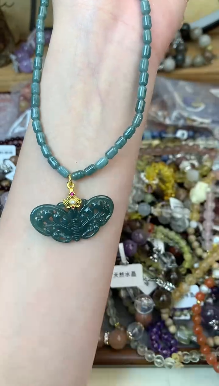 【闪购商品】翡翠项链未镶嵌133手串