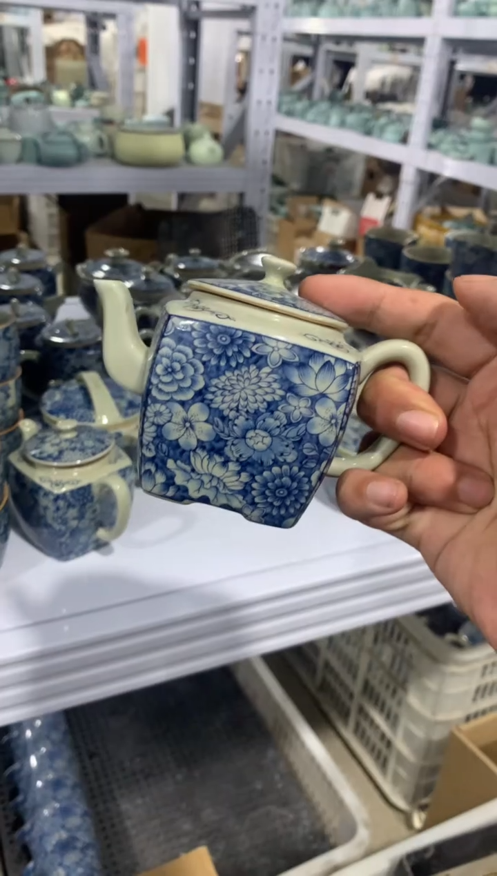 茶壶、盖碗、主人杯、客杯（轻轻微瑕介意勿拍）