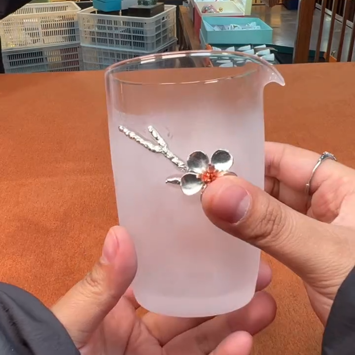 水晶玻璃手捏花公道杯026