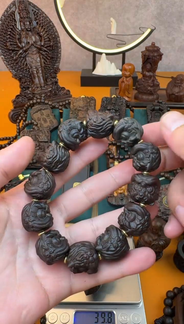 贡木手串/手链《巴布亚贡木》醒狮手串 