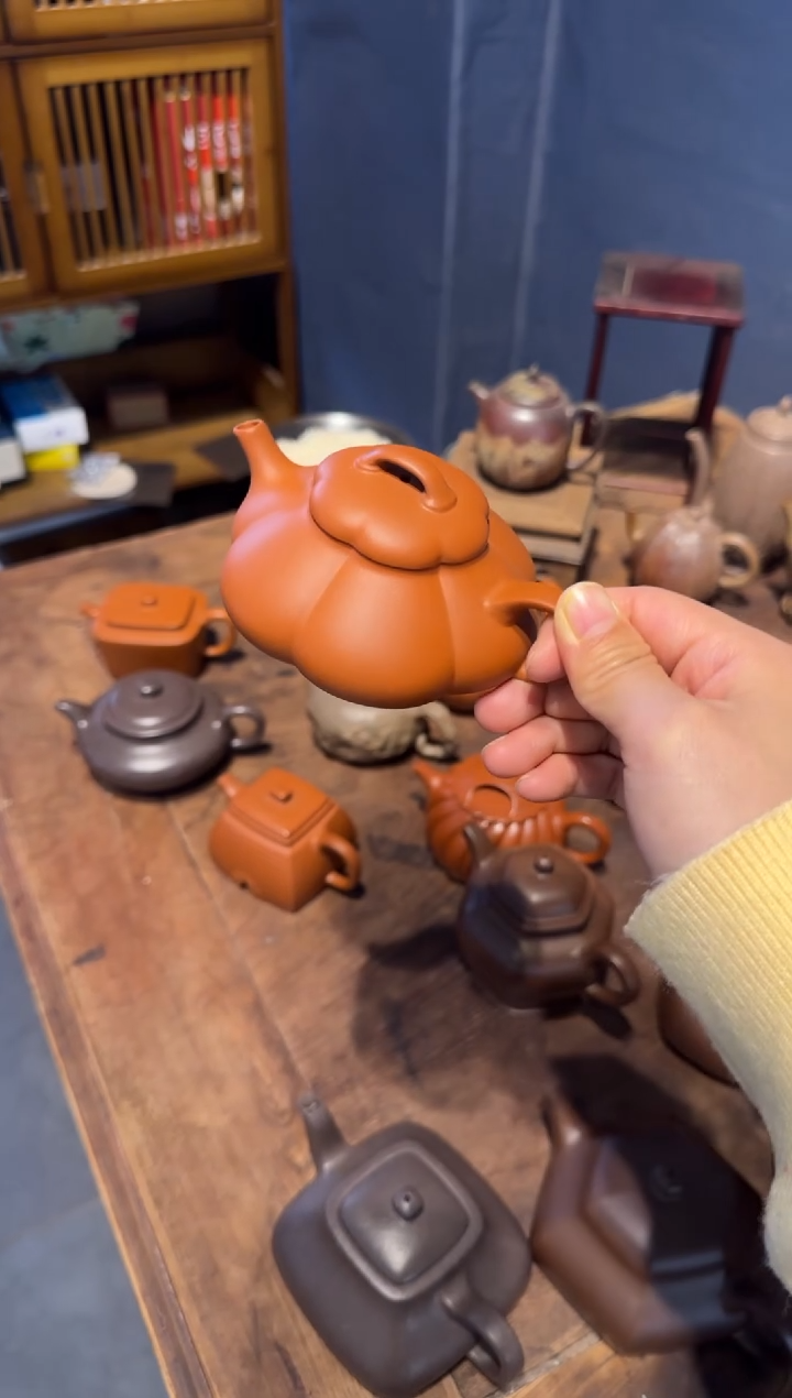 【闪购商品】紫砂茶壶隐瓢 黄龙山老朱泥