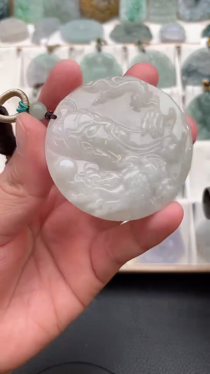 颈饰未镶嵌翡翠天然缅甸翡翠A货122