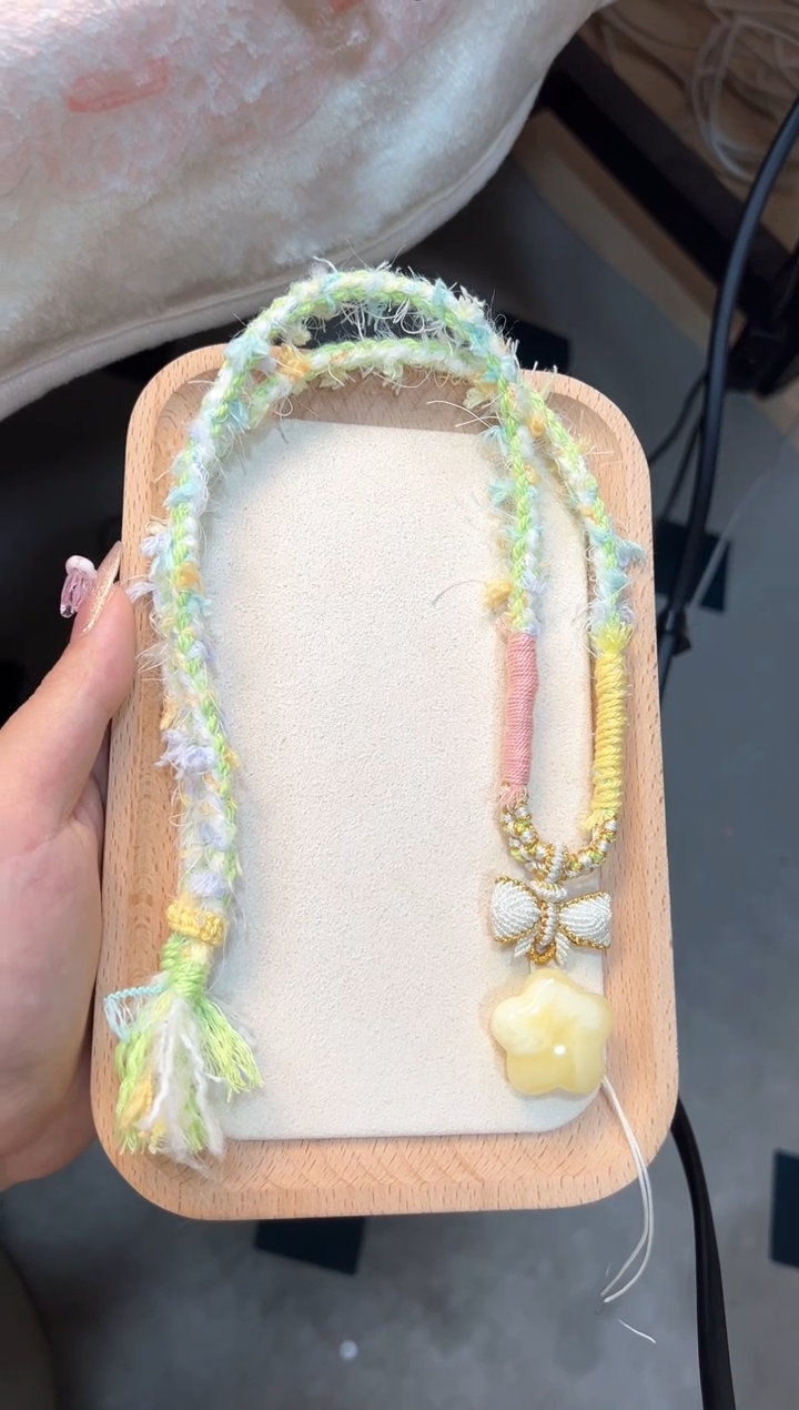 【闪购商品】蜜蜡珠宝奇石18K金镶嵌花花