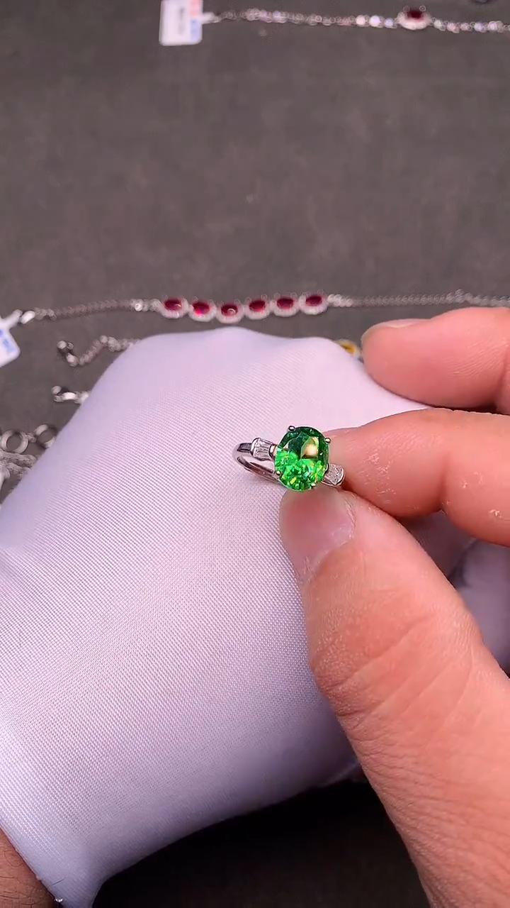 【闪购商品】石榴石（沙弗莱）戒指银S925镶嵌.......