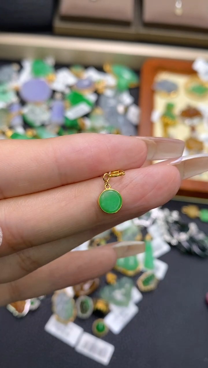 【闪购商品】翡翠颈饰18K金镶嵌净货18432