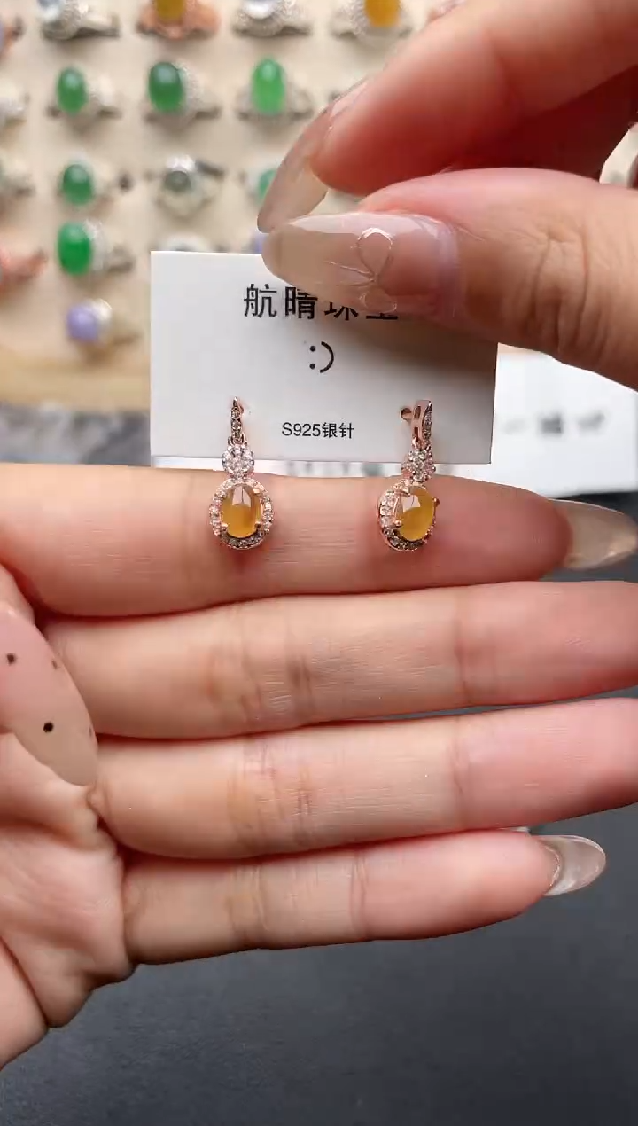 【闪购商品】翡翠戒指银S925镶嵌一物一证一礼盒