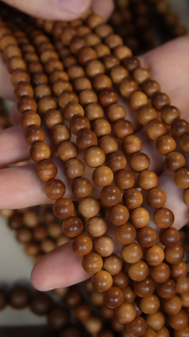 【闪购商品】檀香木手串/手链老山檀香0.8多圈108颗多样式发其一