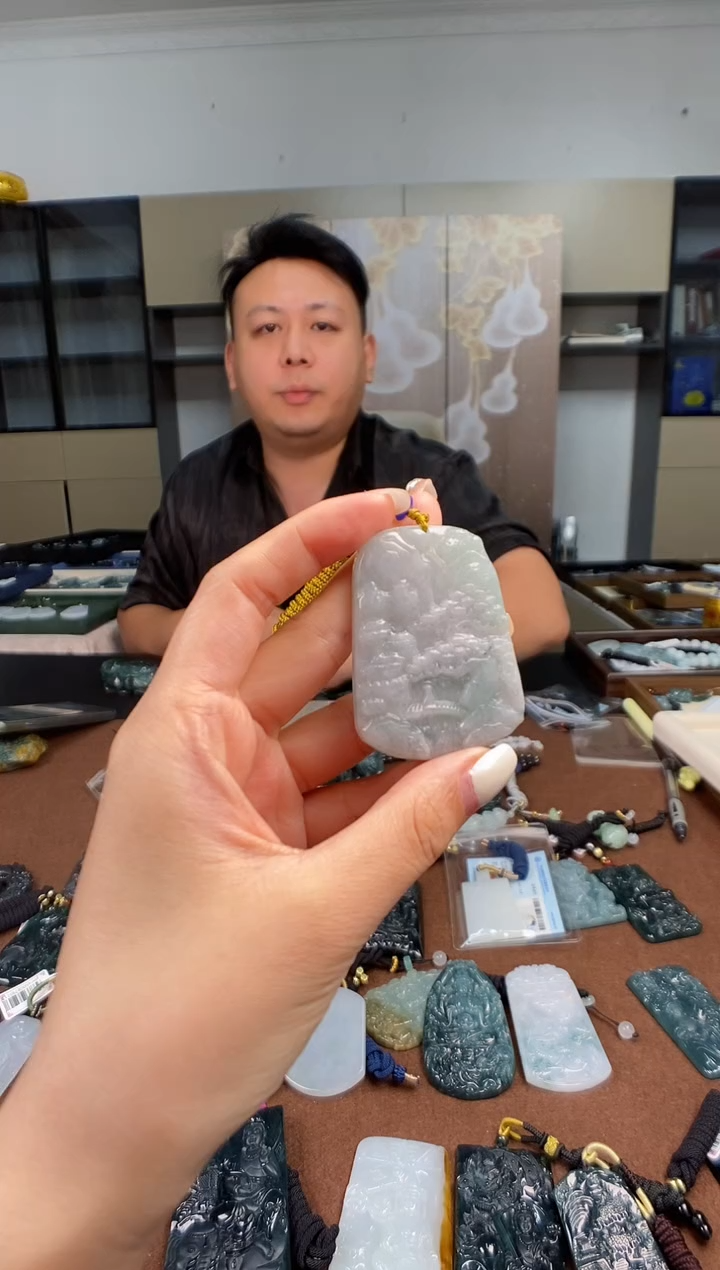 颈饰未镶嵌翡翠多样性发其一