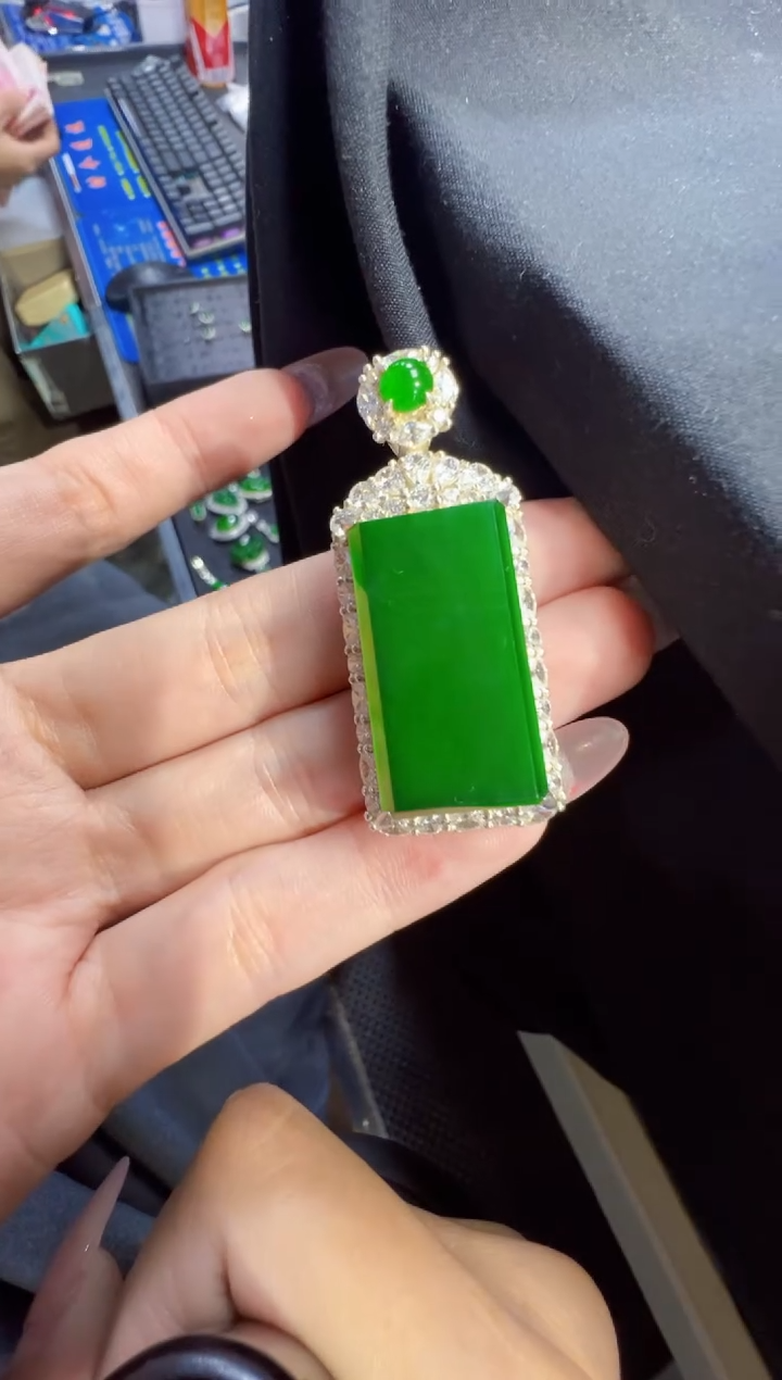 定制翡翠未镶嵌无事牌1