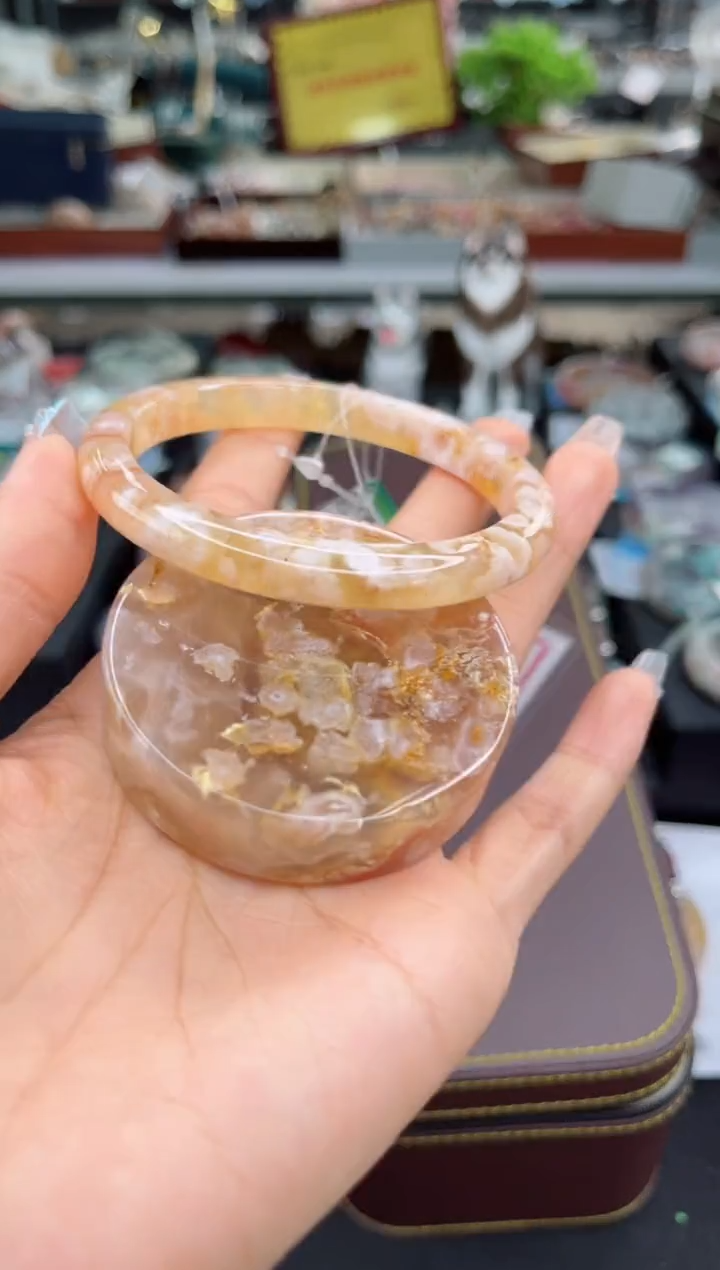 【闪购商品】石英质玉手镯未镶嵌61圈口（赠品镯心）6507582