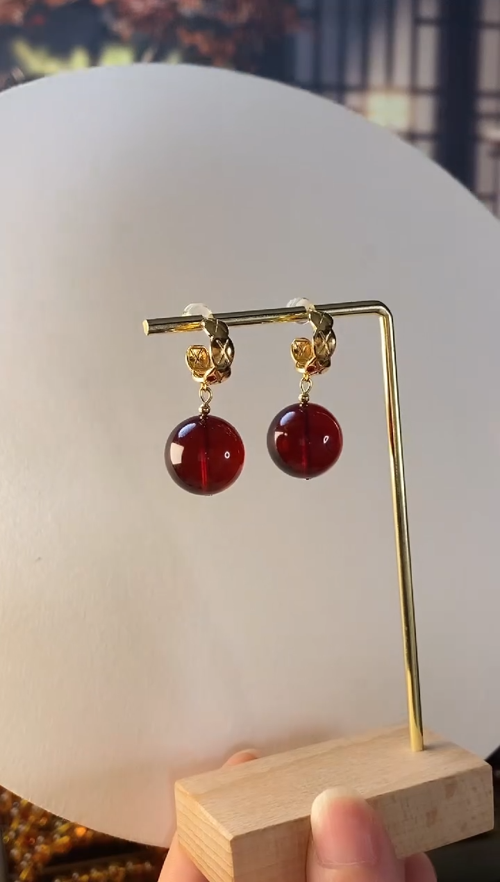 【闪购商品】琥珀耳饰银S925镶嵌血珀耳环15+ 