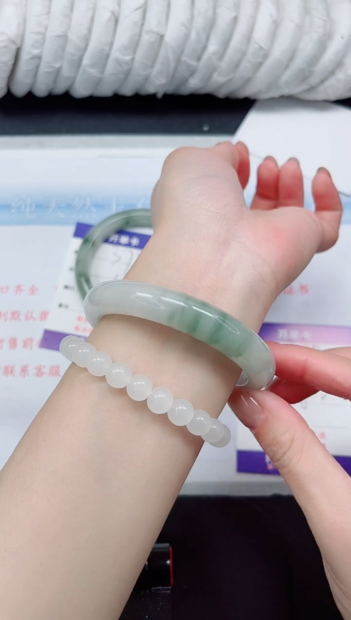 【闪购商品】石英质玉手镯未镶嵌380#56.2