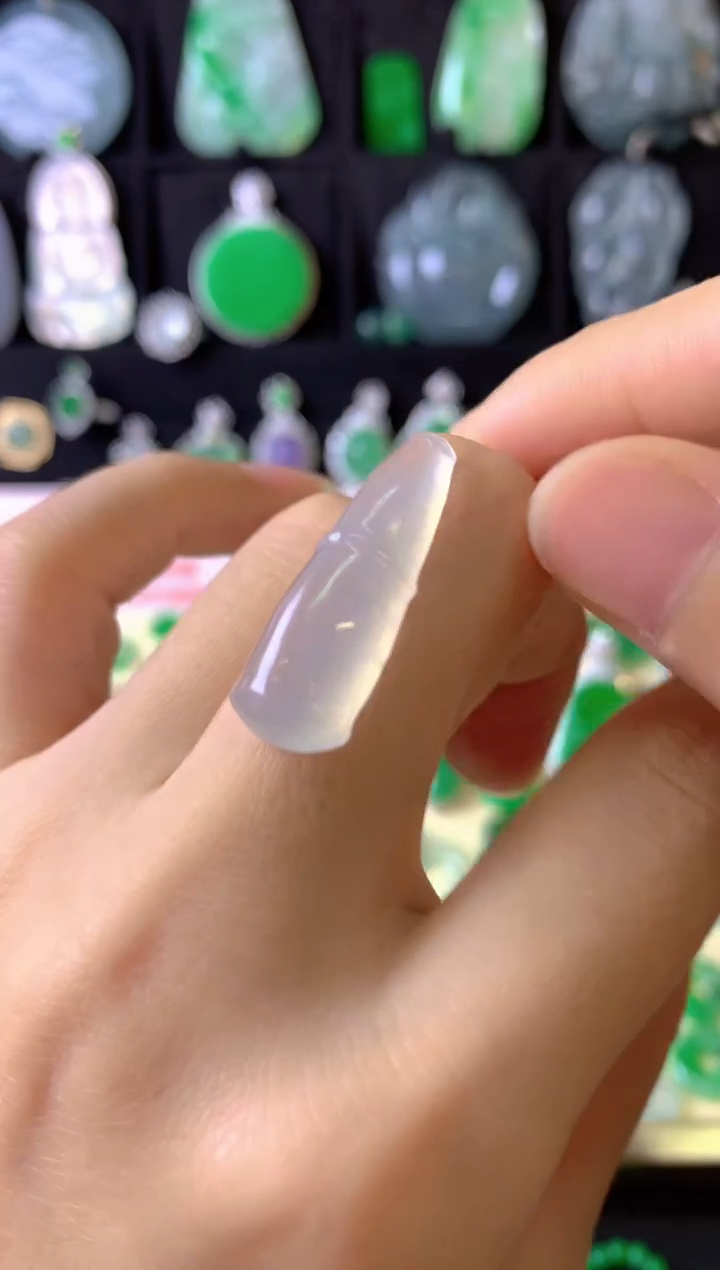 定制翡翠未镶嵌毛货抛光