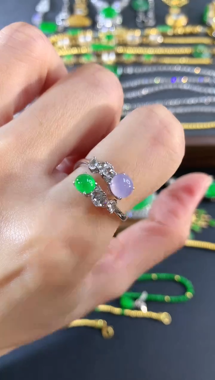 18K金镶嵌戒指翡翠242|