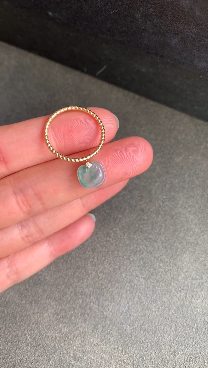 【闪购商品】翡翠戒指18K金镶嵌冰蓝花小如意翡翠戒指