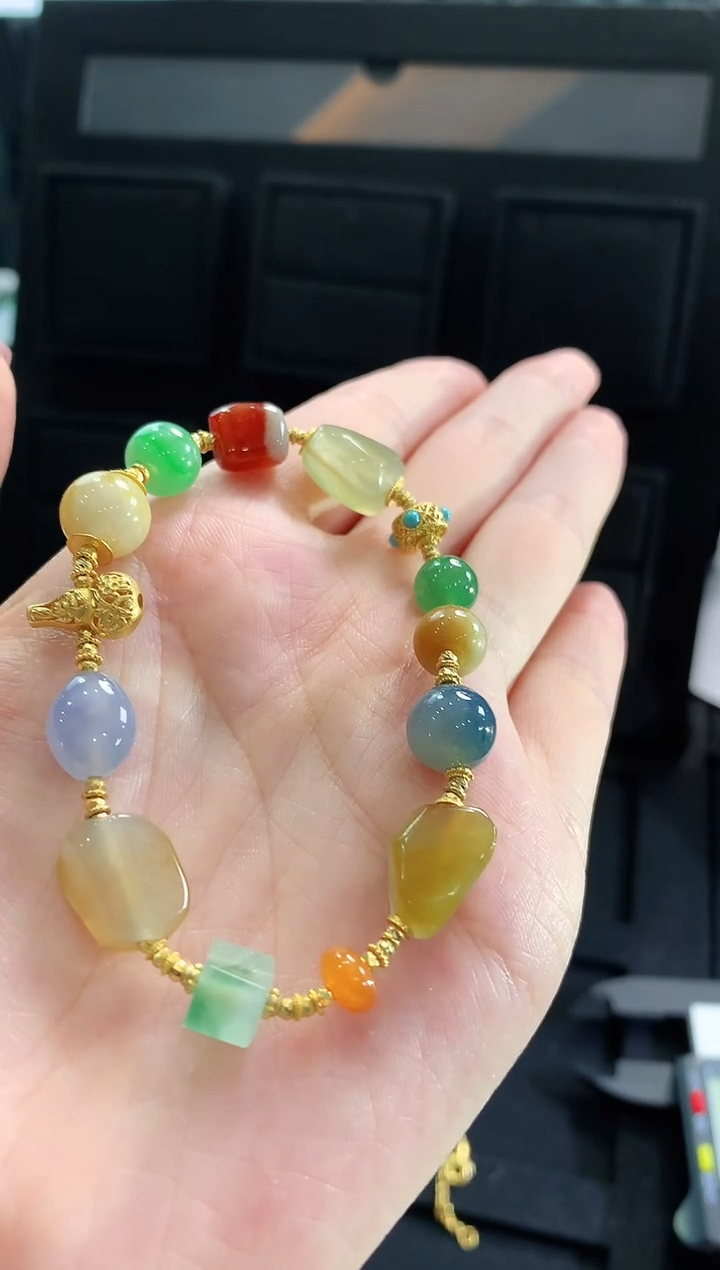 【闪购商品】翡翠手链18K金镶嵌手饰