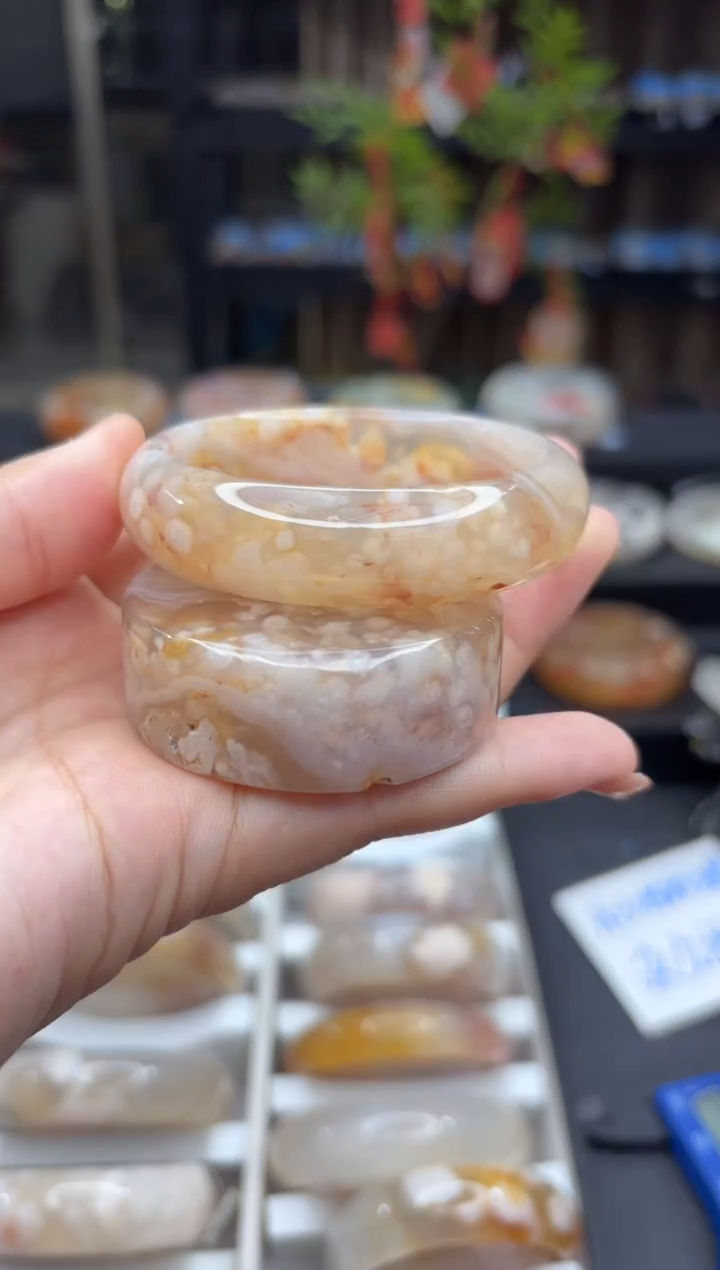 【闪购商品】石英质玉手镯未镶嵌954（52圈赠送镯心）