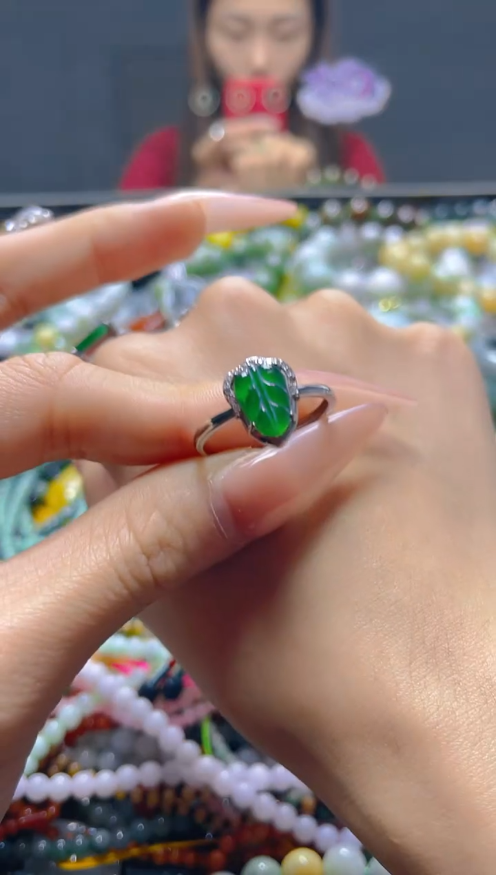 颈饰未镶嵌翡翠/S/翡翠A货，一件也是批发价