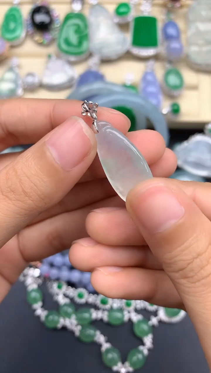 【闪购商品】翡翠颈饰18K金镶嵌73-中国好珍宝