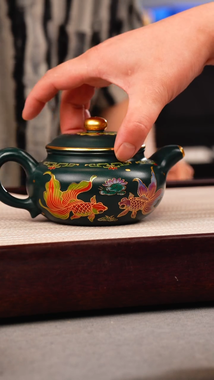 茶壶紫砂苏门答腊青 仿古 锦鲤珐琅彩