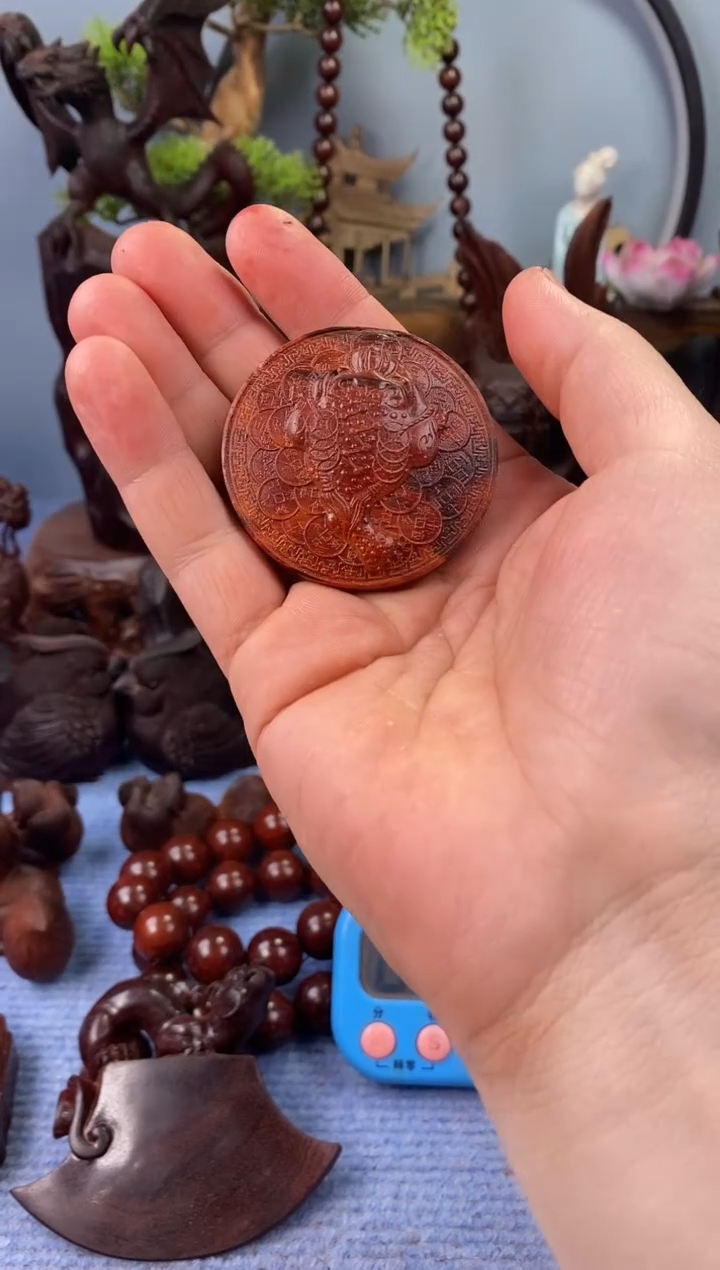 檀香紫檀（小叶紫檀）甜*儿金蟾牌