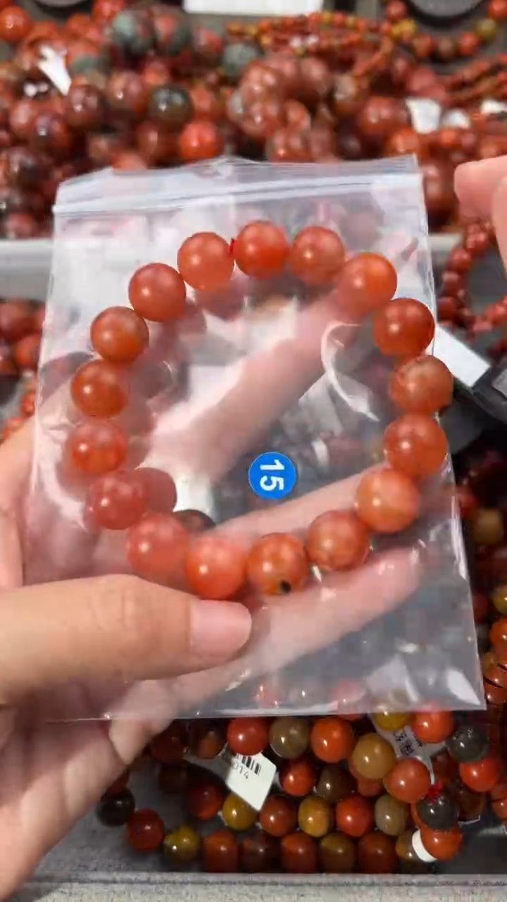 南红玛瑙手串未镶嵌12+