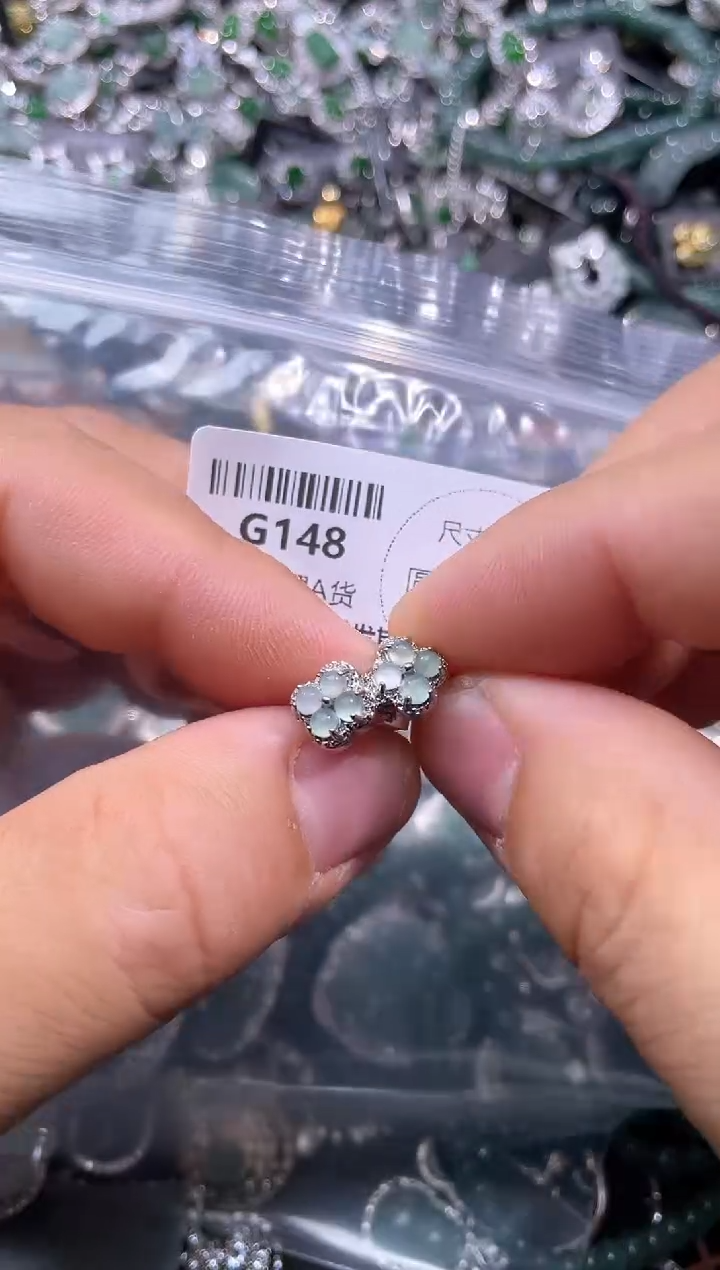 【闪购商品】翡翠颈饰未镶嵌G148耳扣