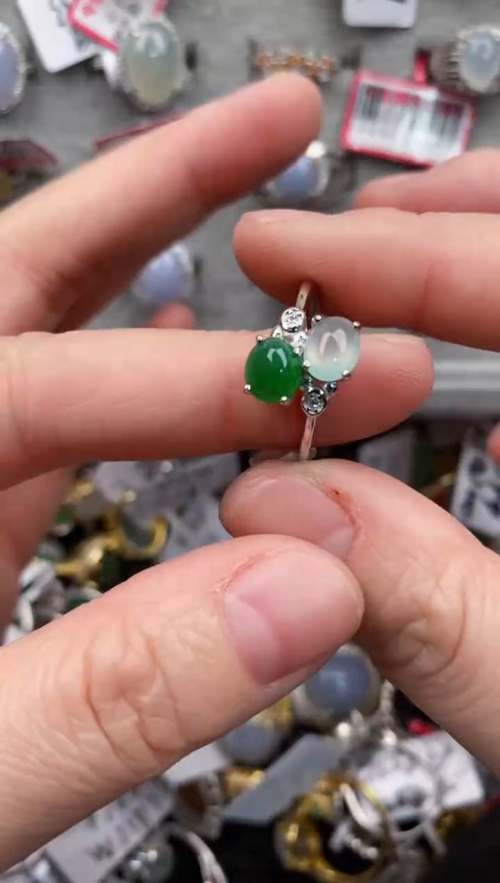 银S925镶嵌戒指翡翠999               10