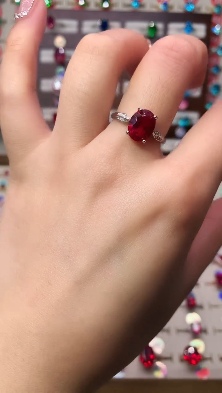 银S925镶嵌戒指红宝石8*10 酒红 银托