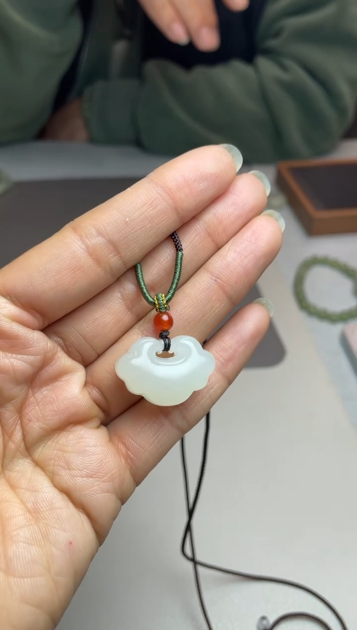 【闪购商品】和田玉颈饰未镶嵌1