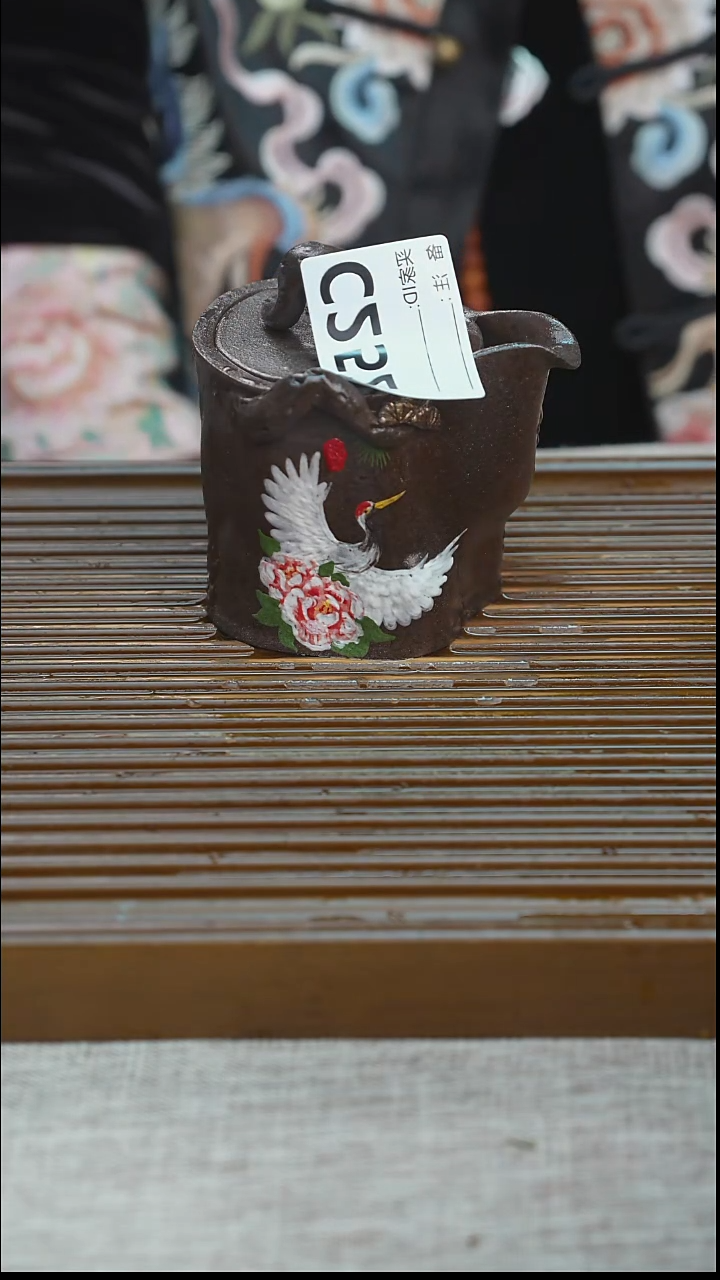 看***?纯手工粗陶茶具每一只不一样