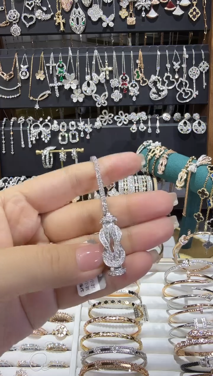 铂Pt950镶嵌实验室培育钻石手链