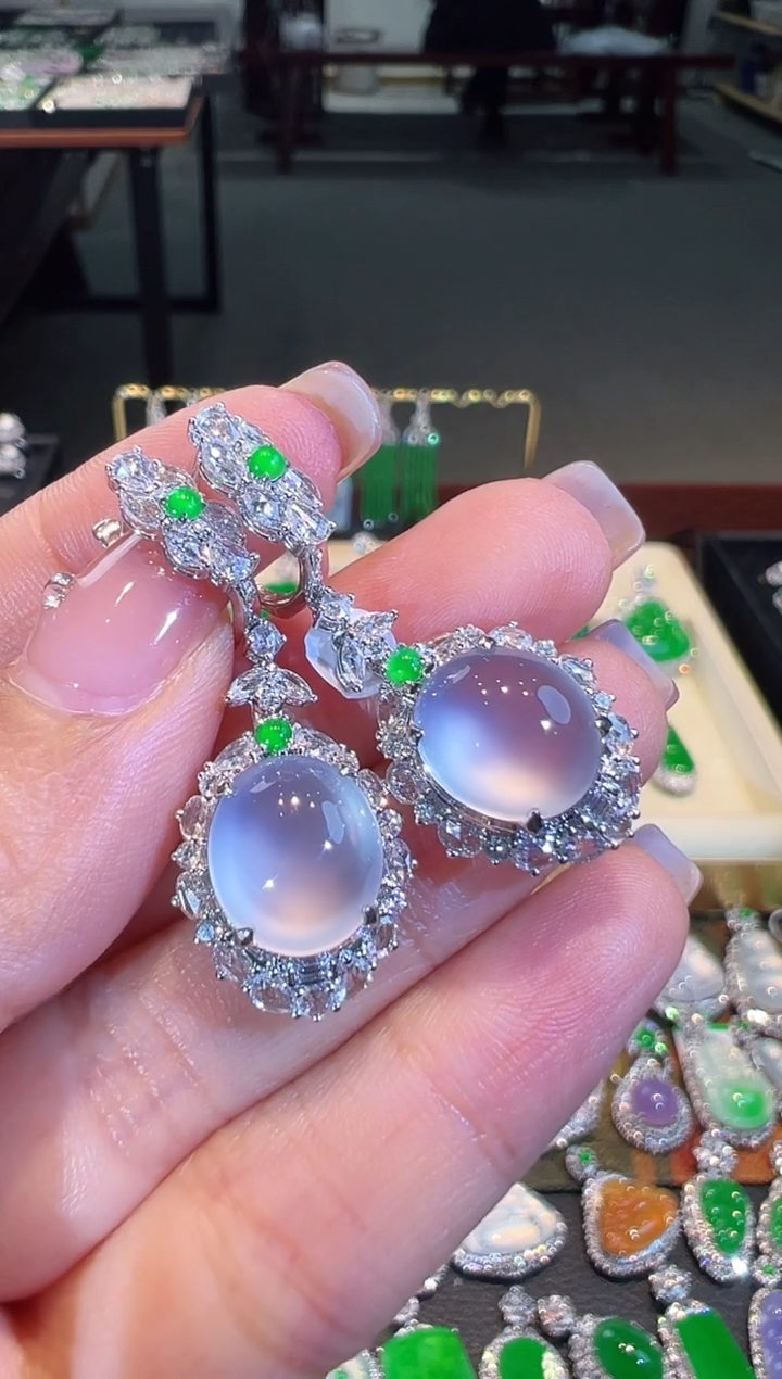 【闪购商品】翡翠耳饰18K金镶嵌翡翠