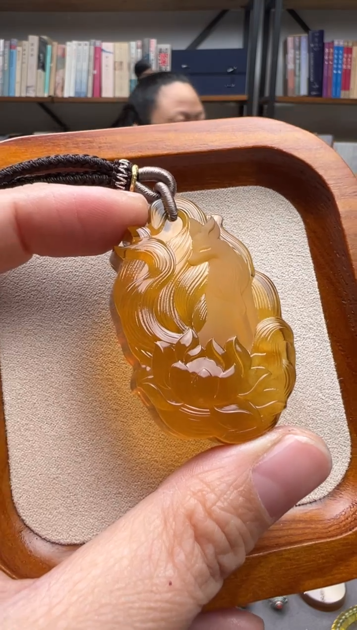 【闪购商品】琥珀颈饰未镶嵌九尾狐吊坠