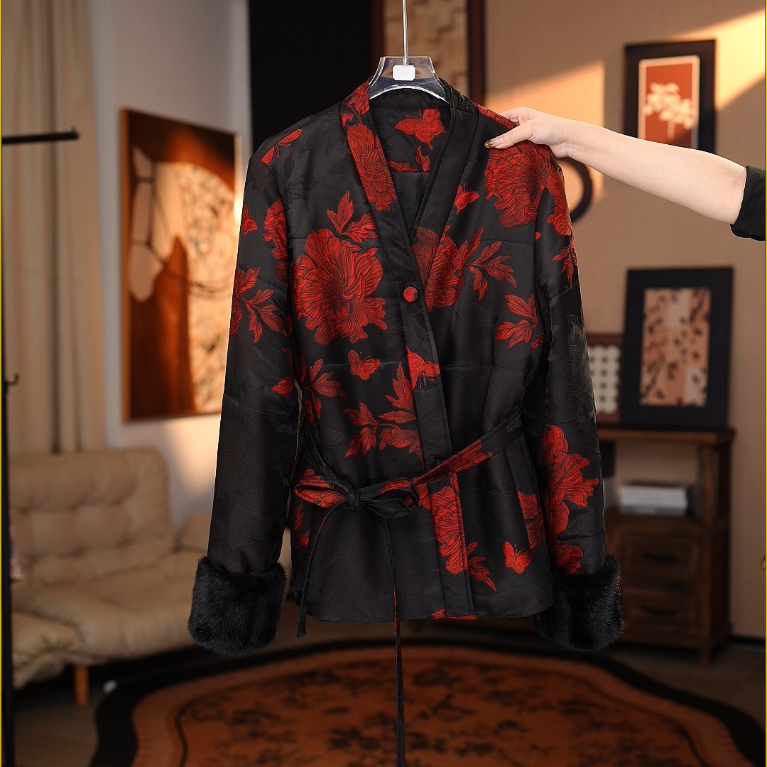 收口袖V领长袖保暖单排扣中国风服装女士外套251221