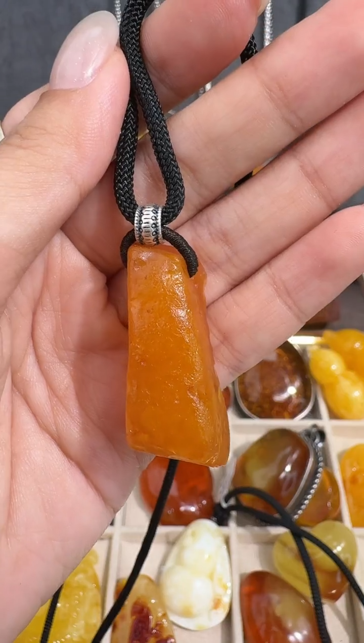 裸石琥珀未镶嵌琥珀