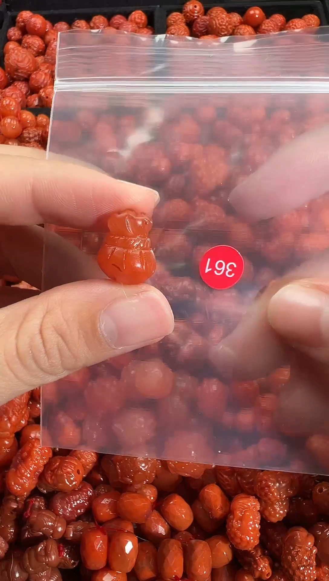 颈饰未镶嵌南红玛瑙1